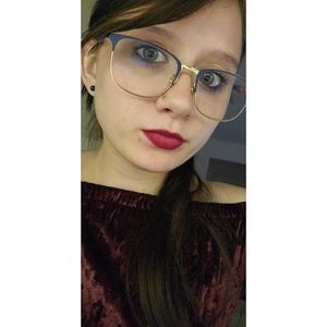 Meet your Posher, Christa